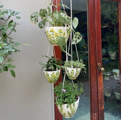 Hanging pots