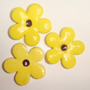 FLO-019 Happy Flower Medium Yellow