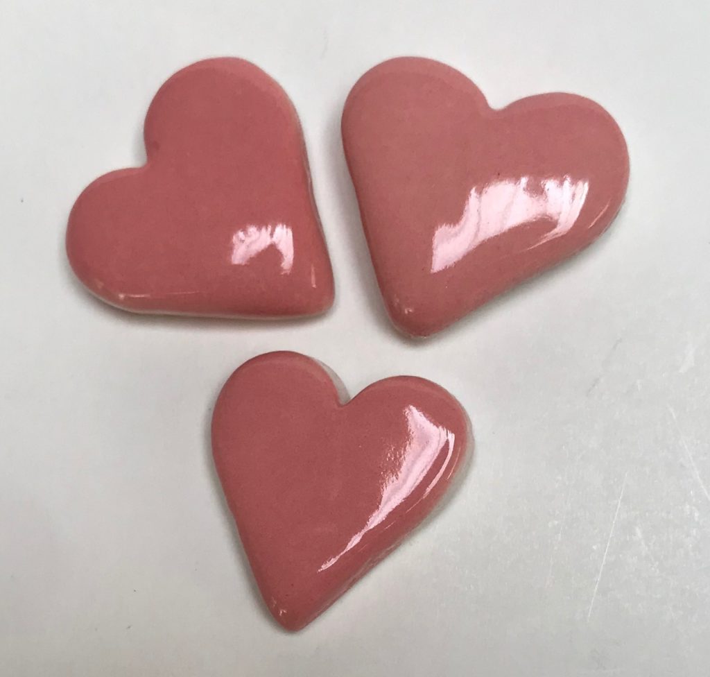 HEA021P Fat Hearts Pink x3 The Clay Club