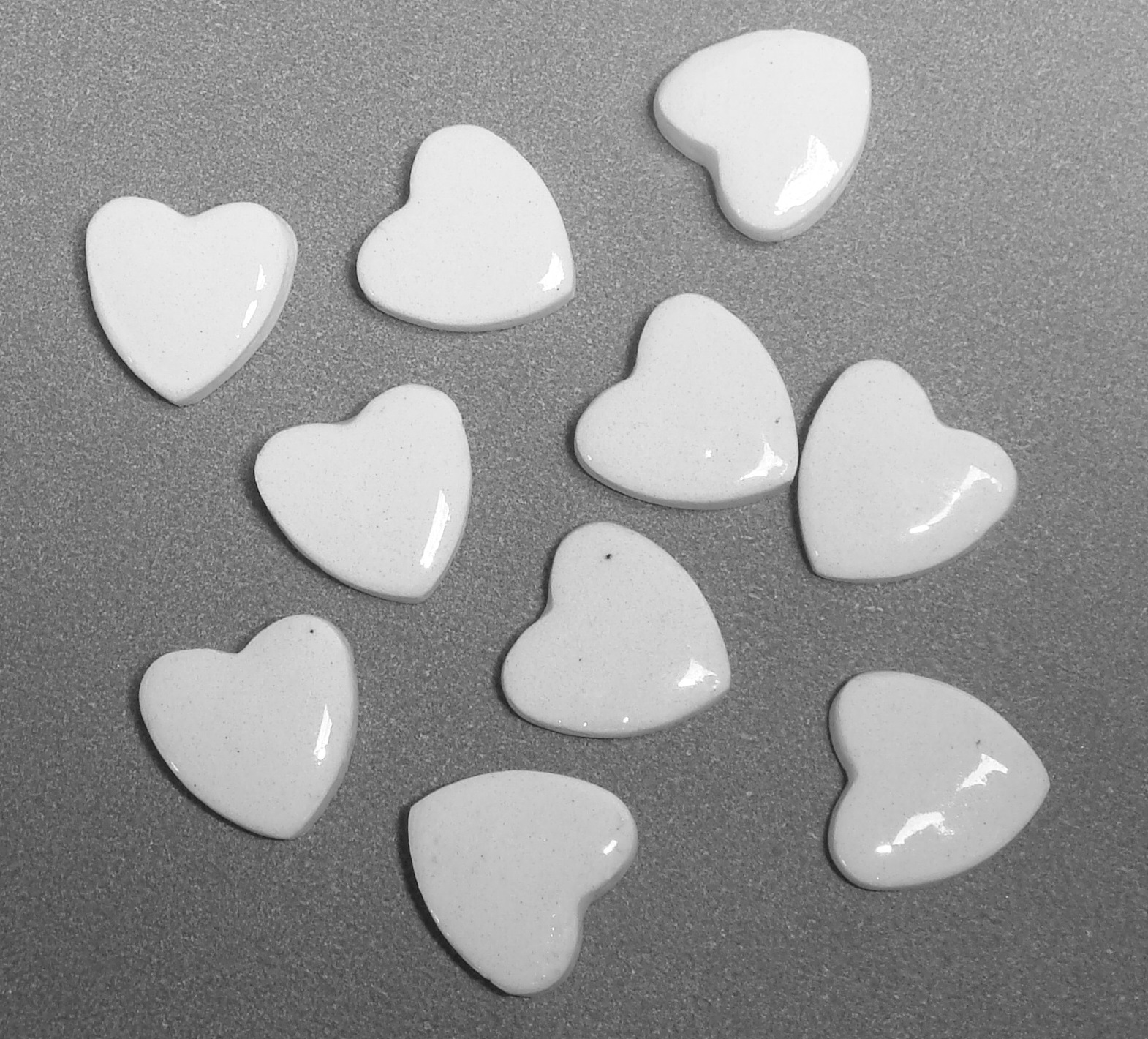 HEA-003 Tiny Hearts White