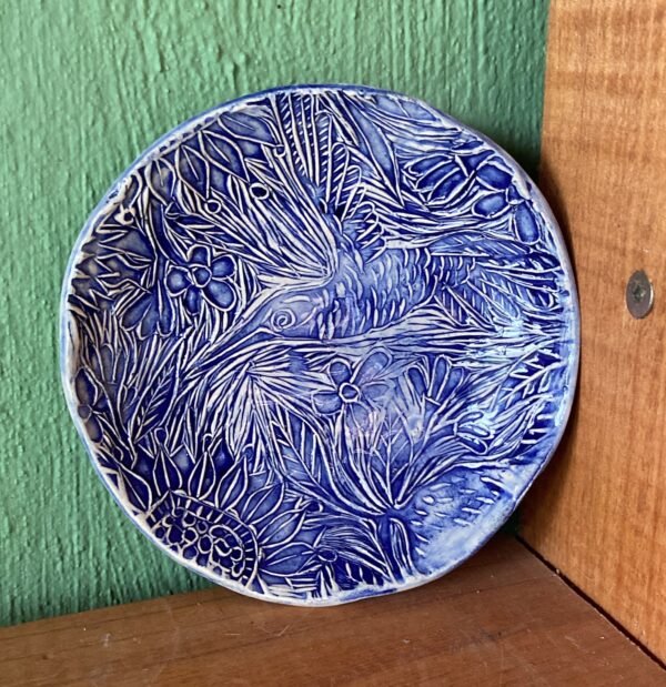 Medium Blue Round