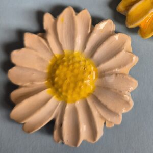 BUR-012 Daisy Large X